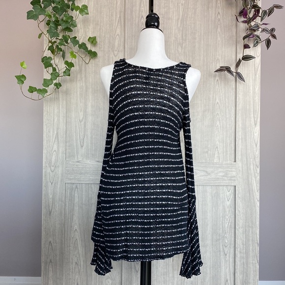 3 for 20$ 💜 ELON Sweater - Picture 2 of 8